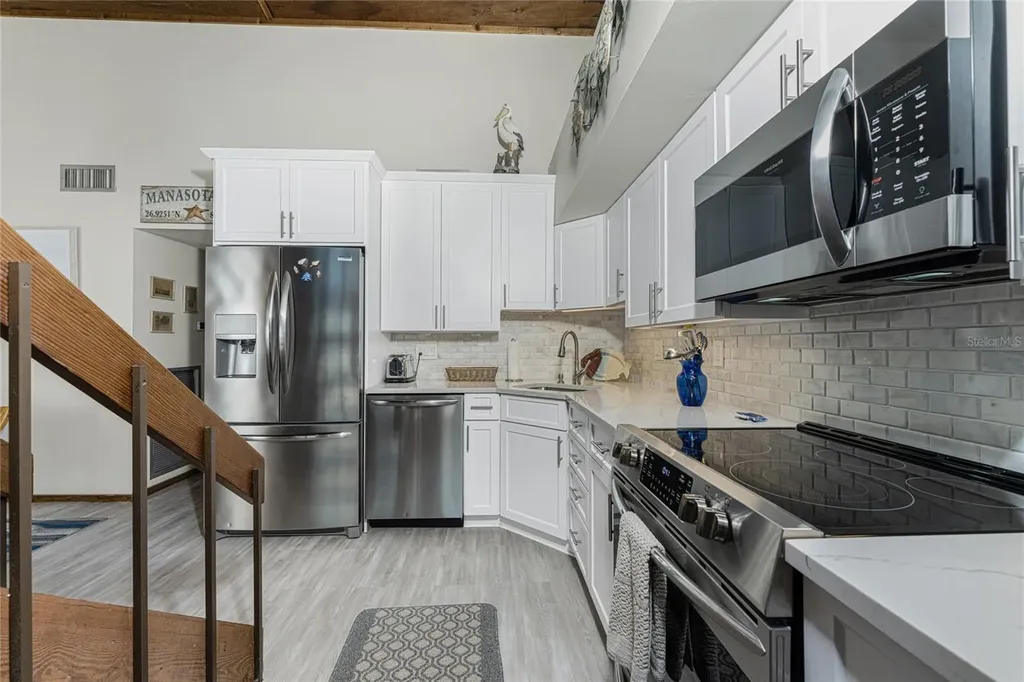 5030 N Beach Road Englewood FL 34223