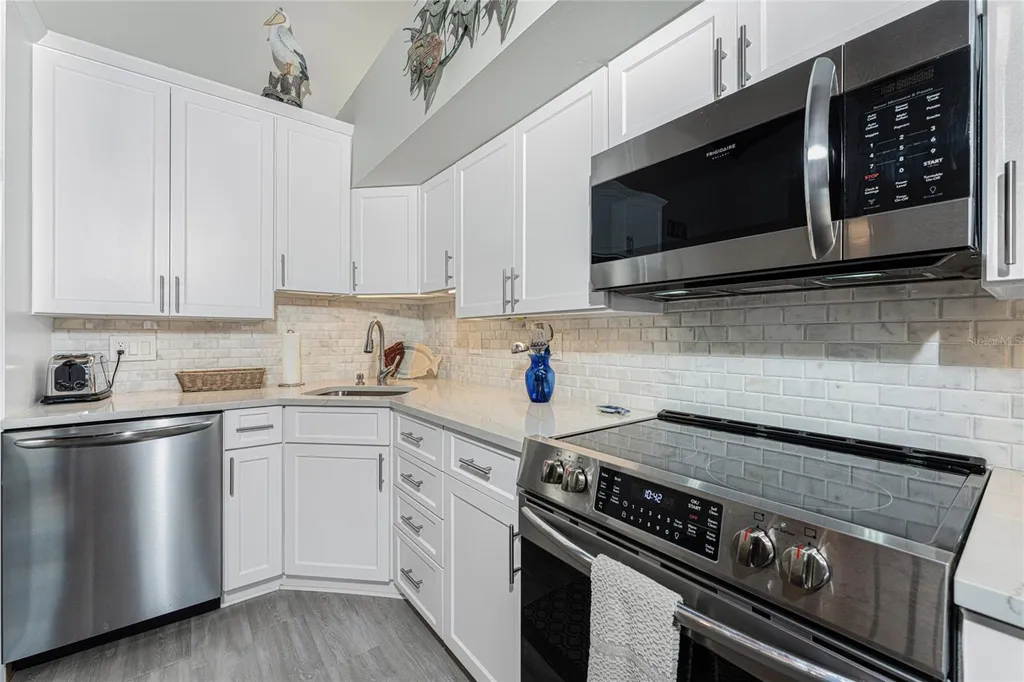 5030 N Beach Road Englewood FL 34223