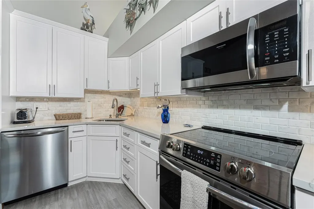 5030 N Beach Road Englewood FL 34223