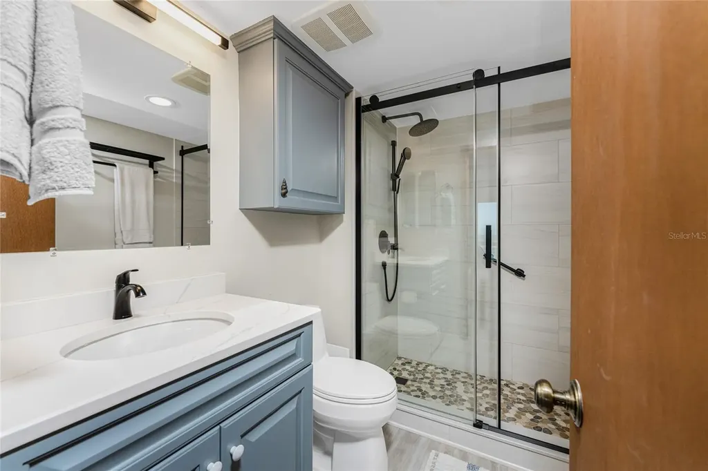 5030 N Beach Road Englewood FL 34223