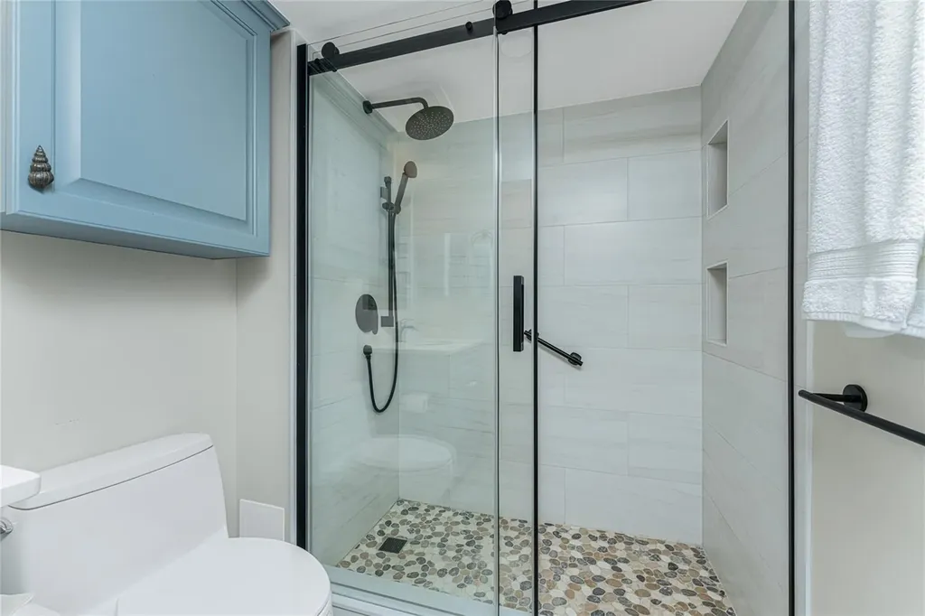 5030 N Beach Road Englewood FL 34223