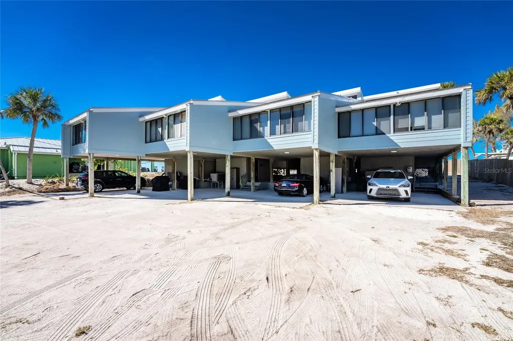 5030 N Beach Road Englewood FL 34223