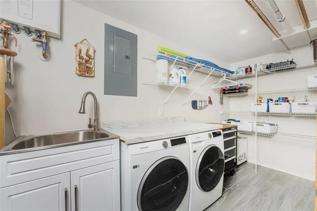 5030 N Beach Road Englewood FL 34223