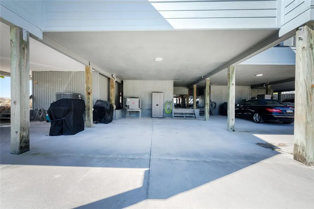 5030 N Beach Road Englewood FL 34223