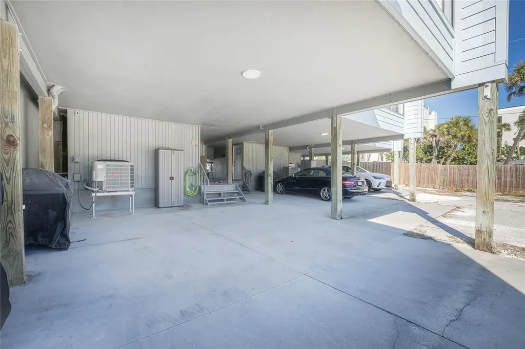 5030 N Beach Road Englewood FL 34223