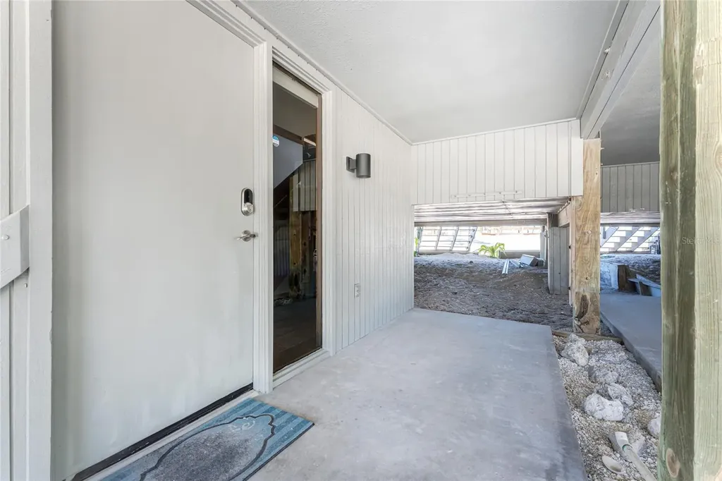 5030 N Beach Road Englewood FL 34223