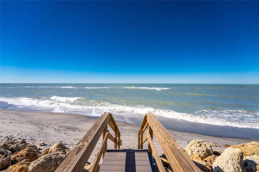 5030 N Beach Road Englewood FL 34223