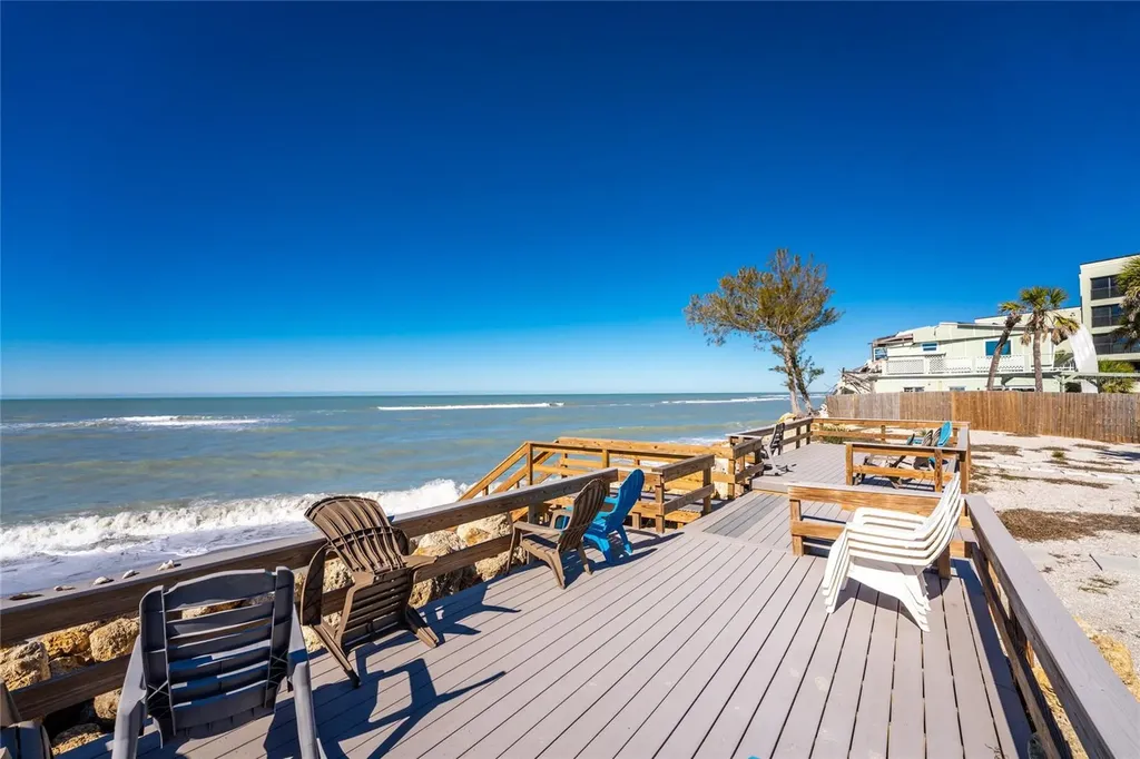 5030 N Beach Road Englewood FL 34223