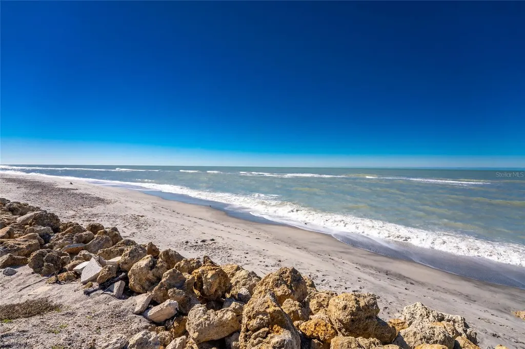 5030 N Beach Road Englewood FL 34223