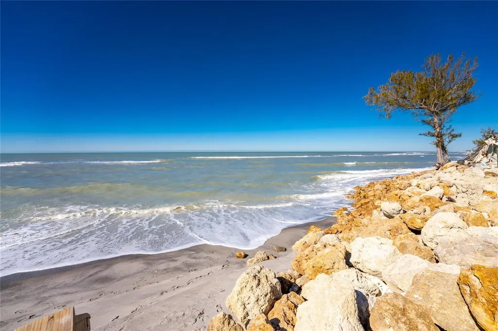 5030 N Beach Road Englewood FL 34223