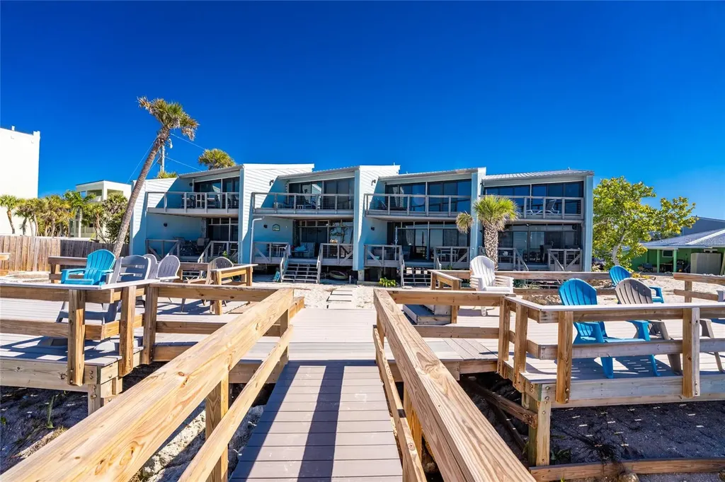 5030 N Beach Road Englewood FL 34223