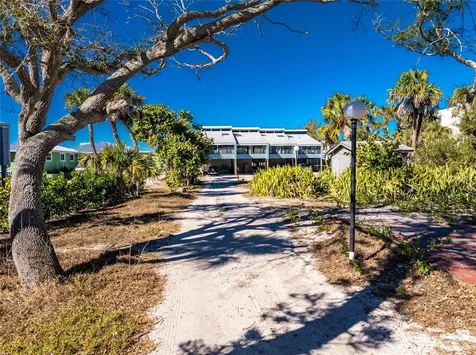 5030 N Beach Road Englewood FL 34223