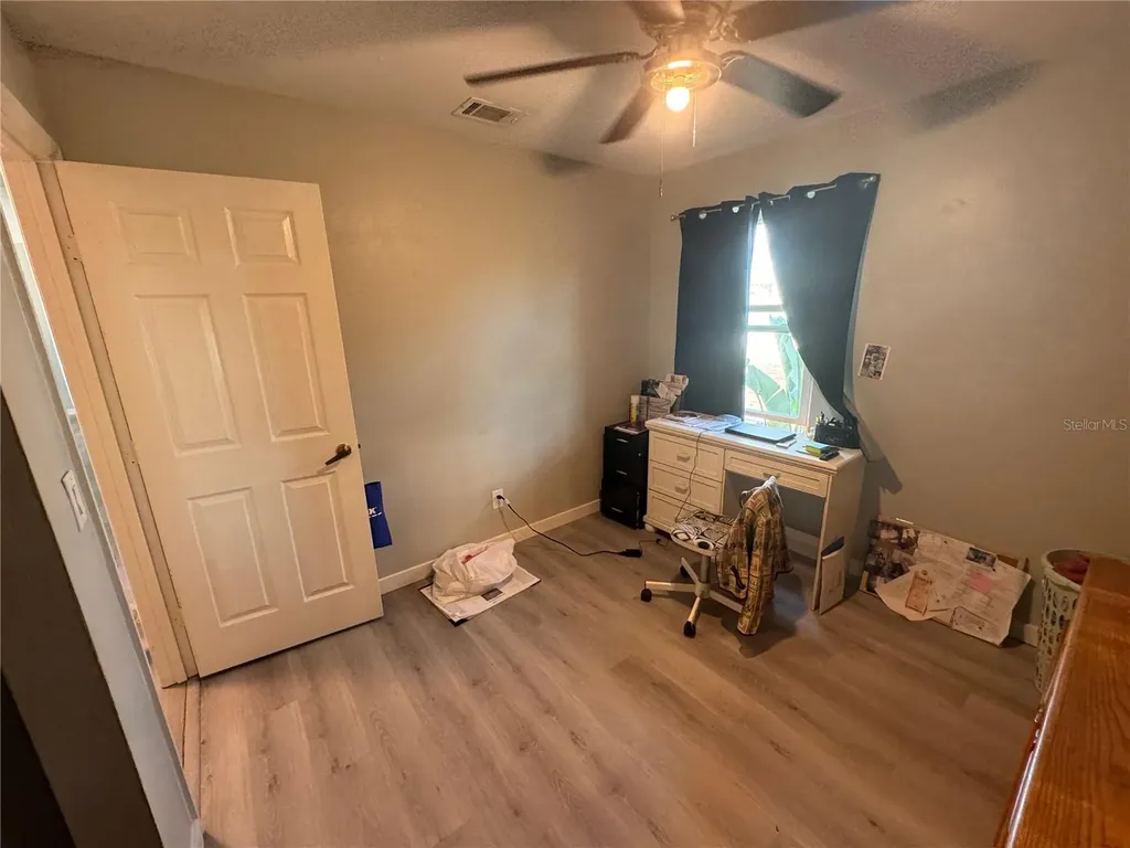 1323 NW 7th Place Cape Coral FL 33993