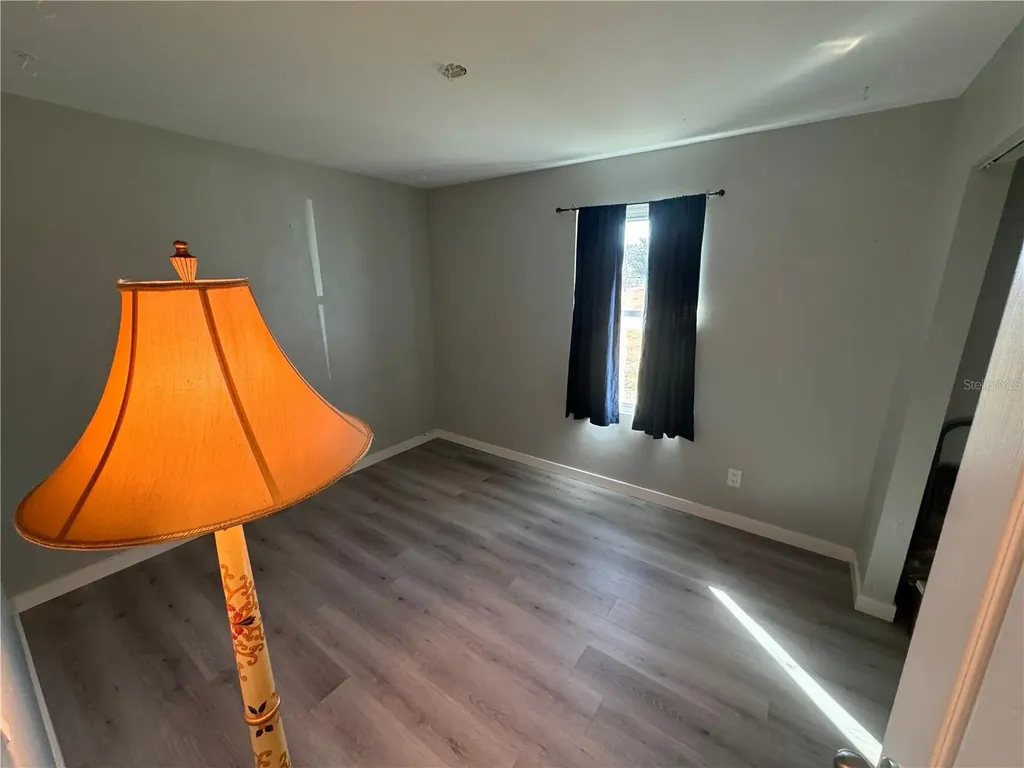 1323 NW 7th Place Cape Coral FL 33993