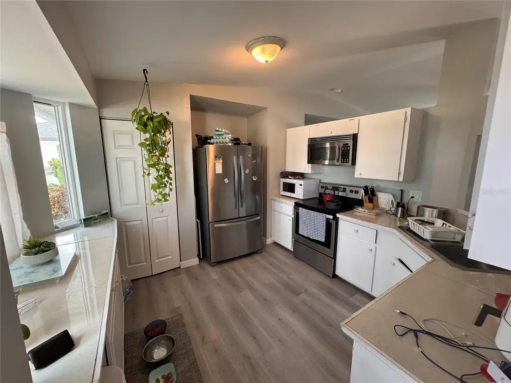 1323 NW 7th Place Cape Coral FL 33993