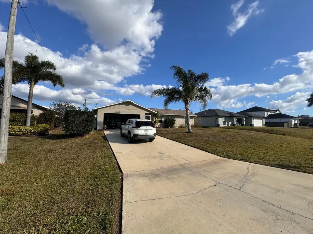 1323 NW 7th Place Cape Coral FL 33993