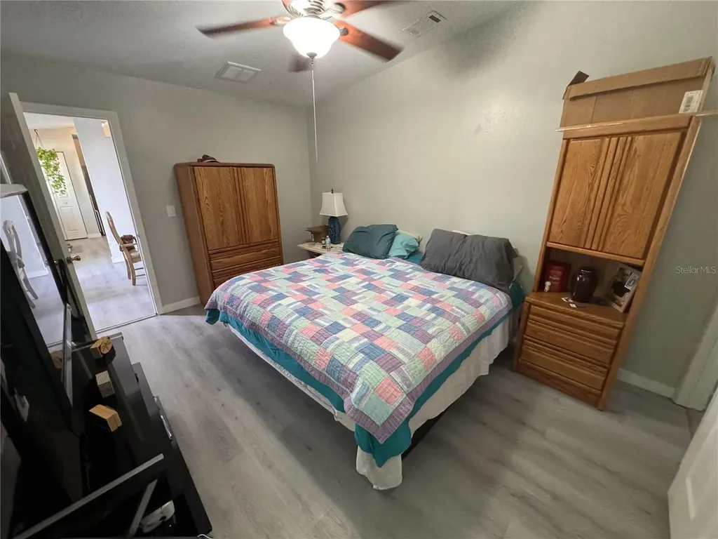 1323 NW 7th Place Cape Coral FL 33993