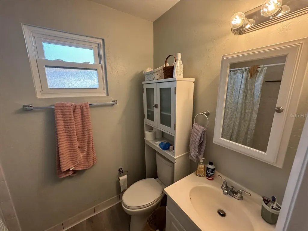 1323 NW 7th Place Cape Coral FL 33993