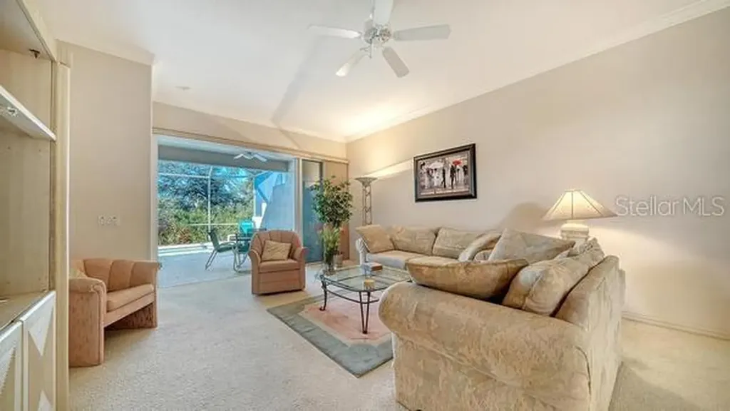 9559 Forest Hills Circle Sarasota FL 34238