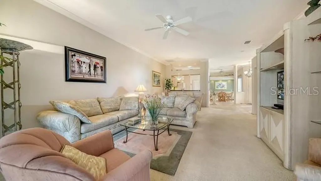 9559 Forest Hills Circle Sarasota FL 34238