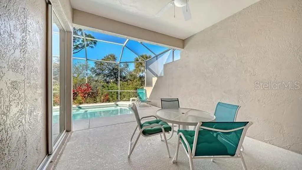9559 Forest Hills Circle Sarasota FL 34238