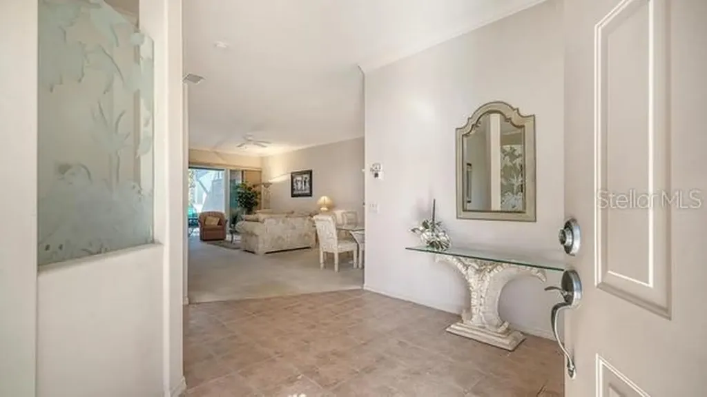 9559 Forest Hills Circle Sarasota FL 34238