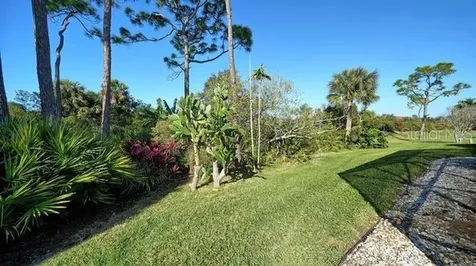 9559 Forest Hills Circle Sarasota FL 34238