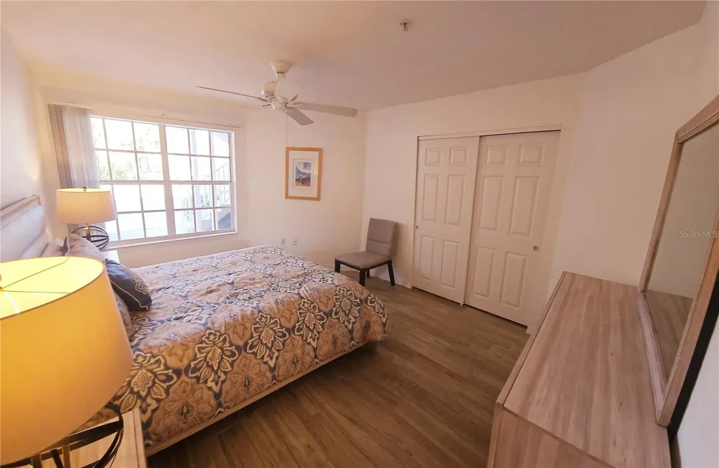 850 S Tamiami Trail Sarasota FL 34236