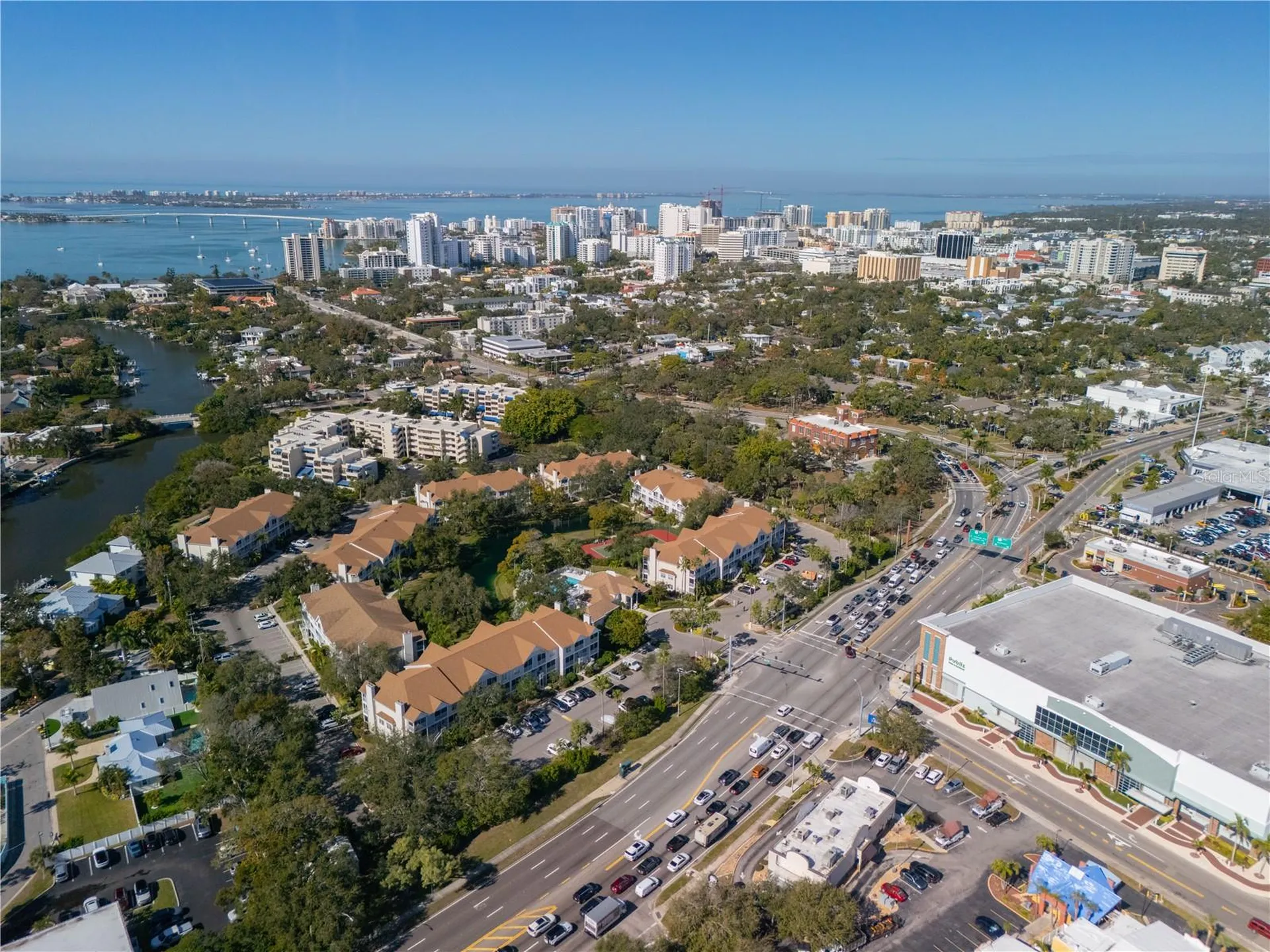 850 S Tamiami Trail Sarasota FL 34236