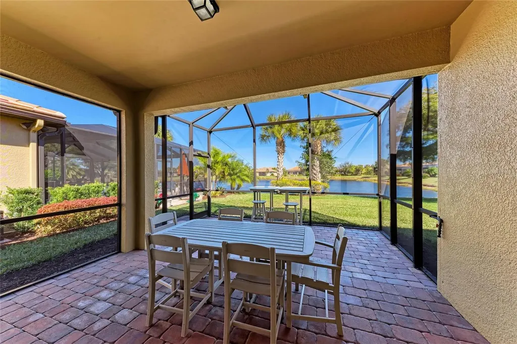 5381 Sundew Drive Sarasota FL 34238