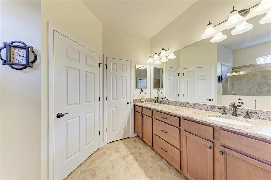 5381 Sundew Drive Sarasota FL 34238