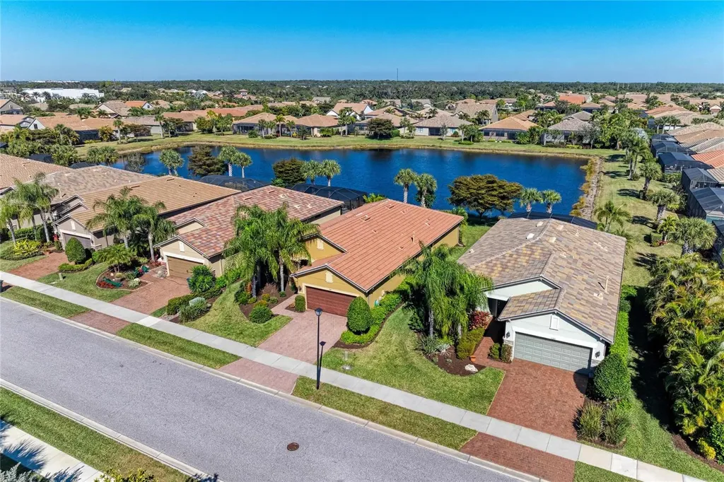 5381 Sundew Drive Sarasota FL 34238