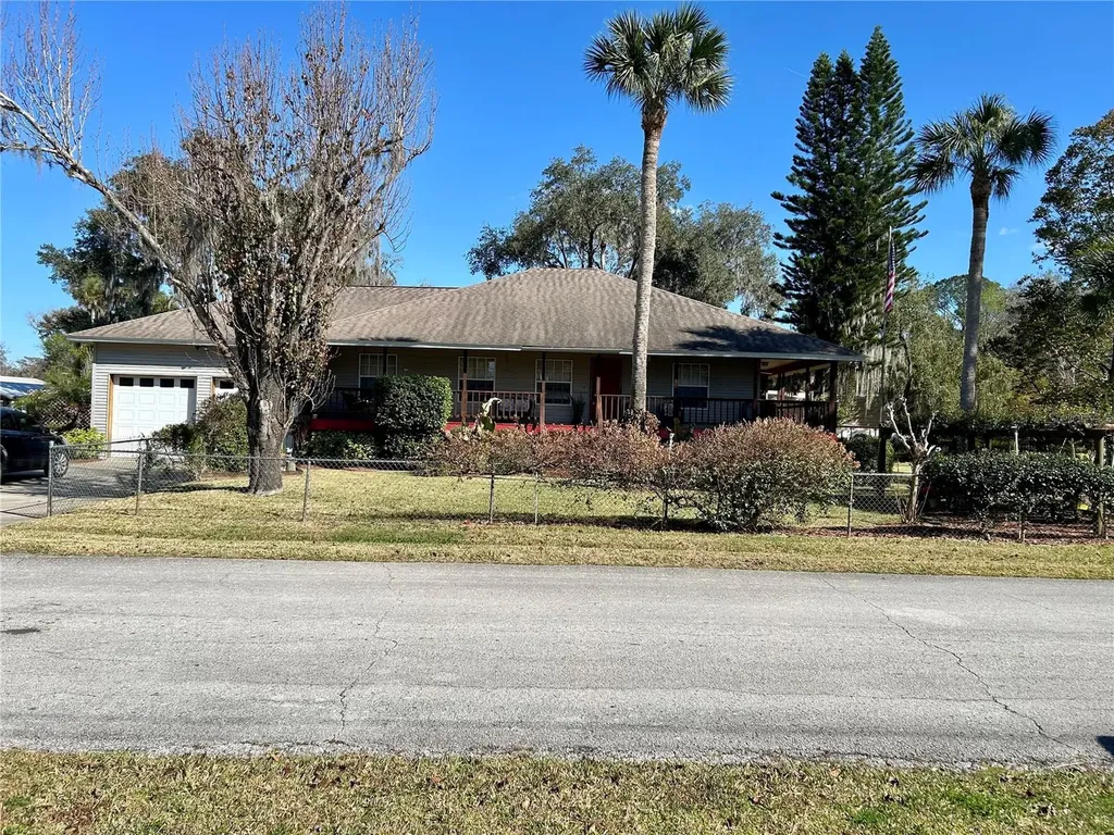 55730 Holiday Circle Astor FL 32102