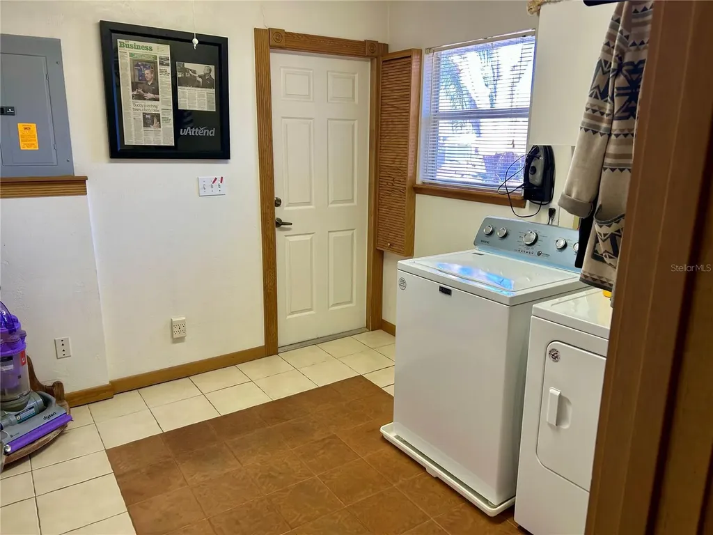 55730 Holiday Circle Astor FL 32102