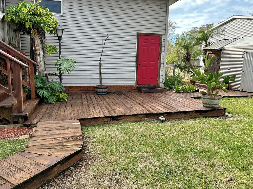 55730 Holiday Circle Astor FL 32102