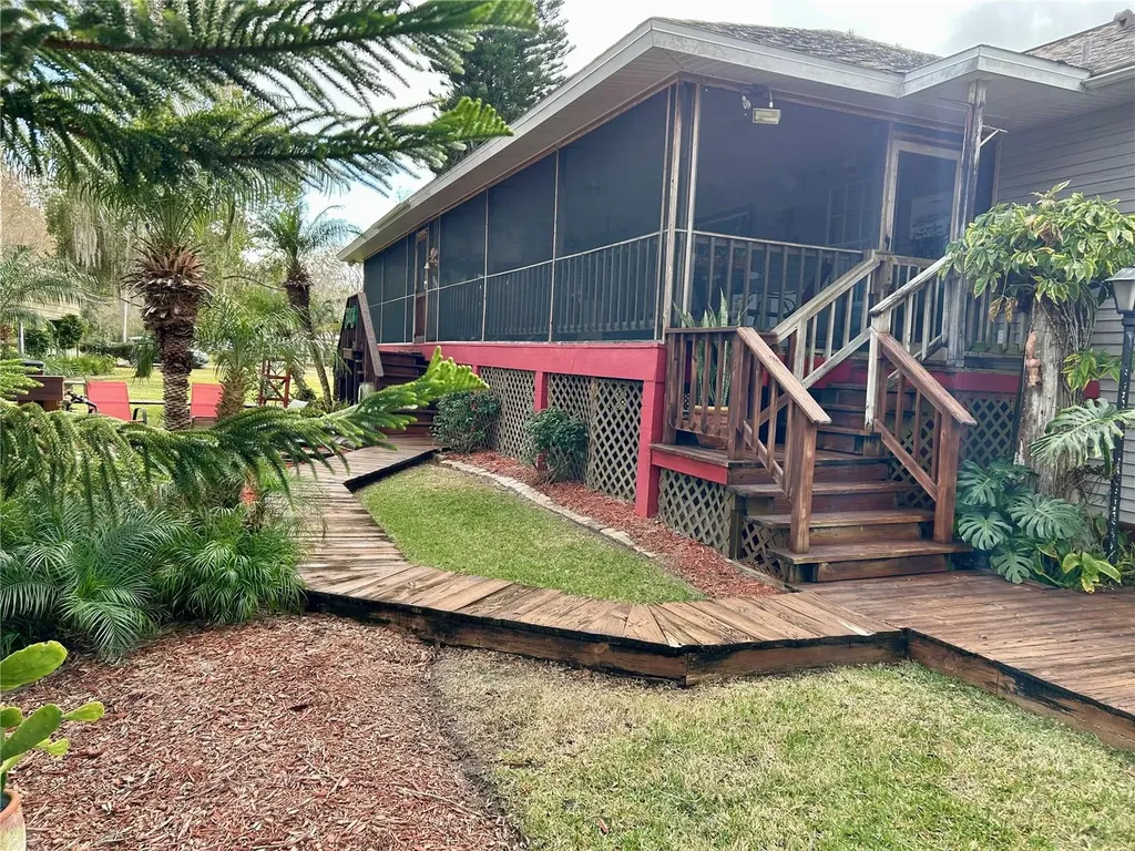 55730 Holiday Circle Astor FL 32102