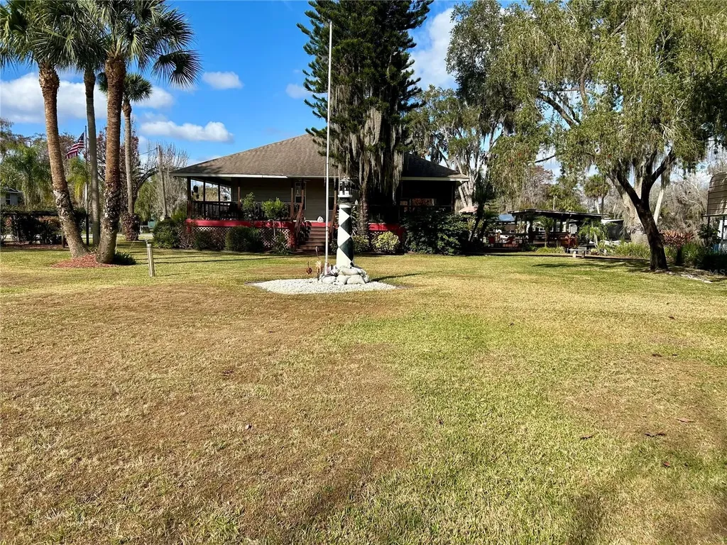 55730 Holiday Circle Astor FL 32102
