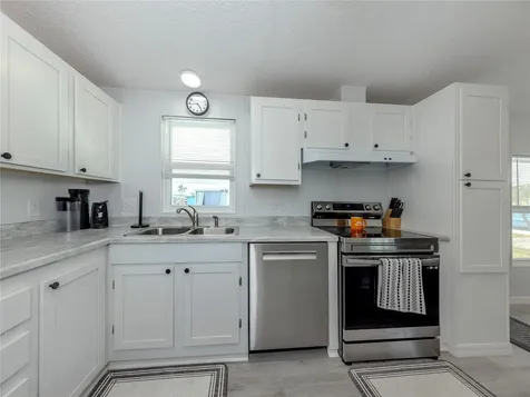 270 Captains Court North Port FL 34287