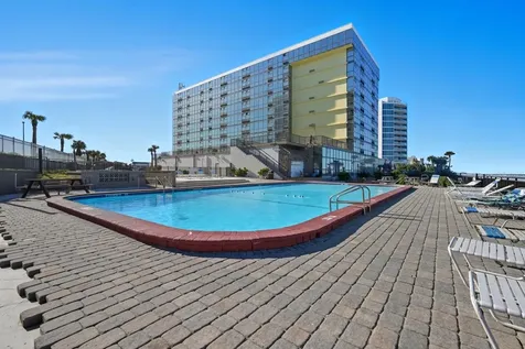 1909 S Atlantic Avenue Daytona Beach FL 32118