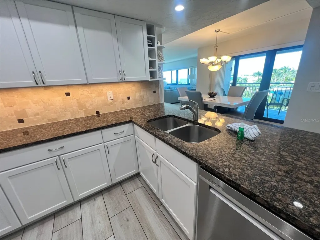 1001 Point Of Rocks Road Sarasota FL 34242