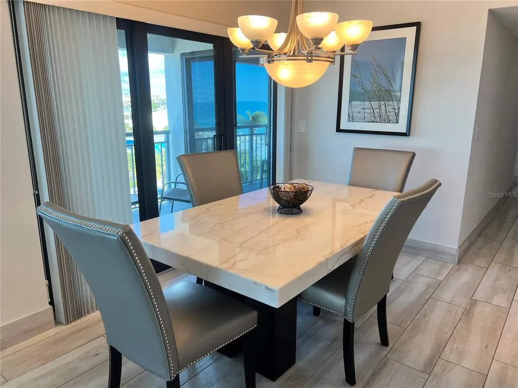 1001 Point Of Rocks Road Sarasota FL 34242