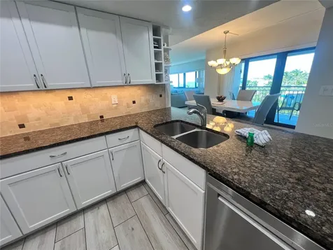 1001 Point Of Rocks Road Sarasota FL 34242