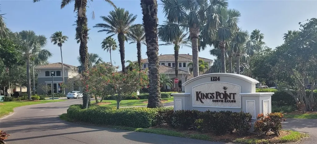 834 Tremont Greens Lane Sun City Center FL 33573
