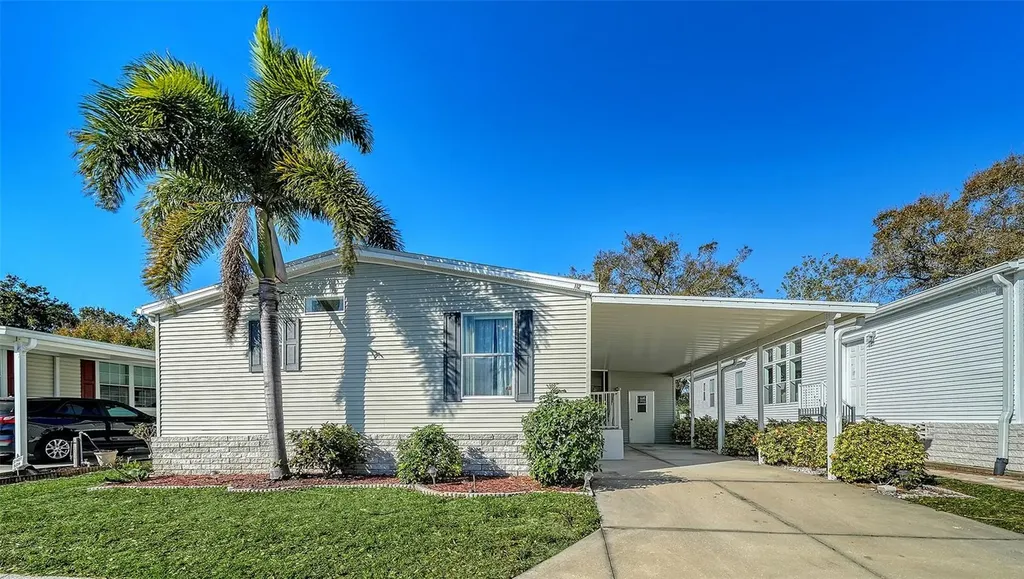 112 Oakwood Boulevard W Sarasota FL 34237