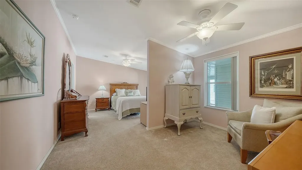 112 Oakwood Boulevard W Sarasota FL 34237