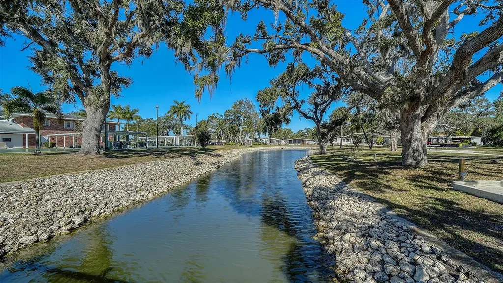 112 Oakwood Boulevard W Sarasota FL 34237
