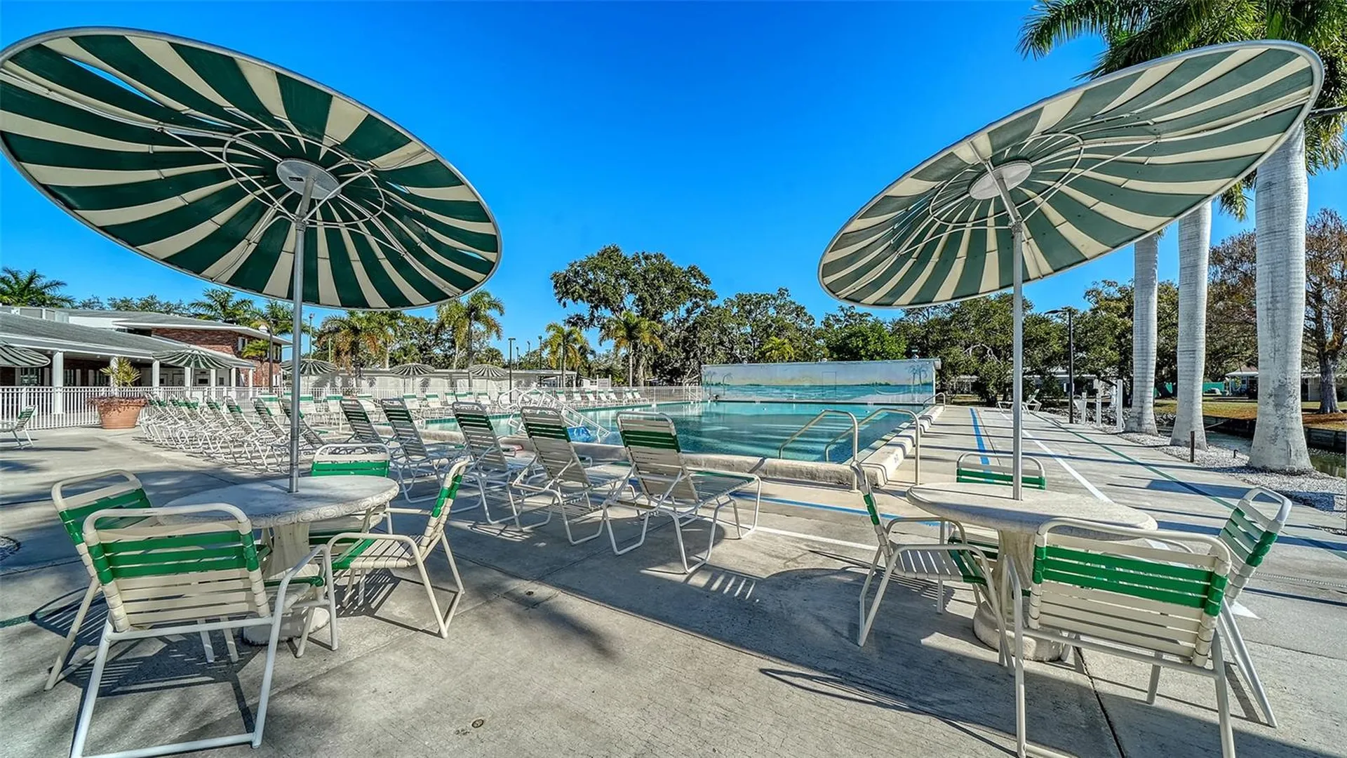 112 Oakwood Boulevard W Sarasota FL 34237