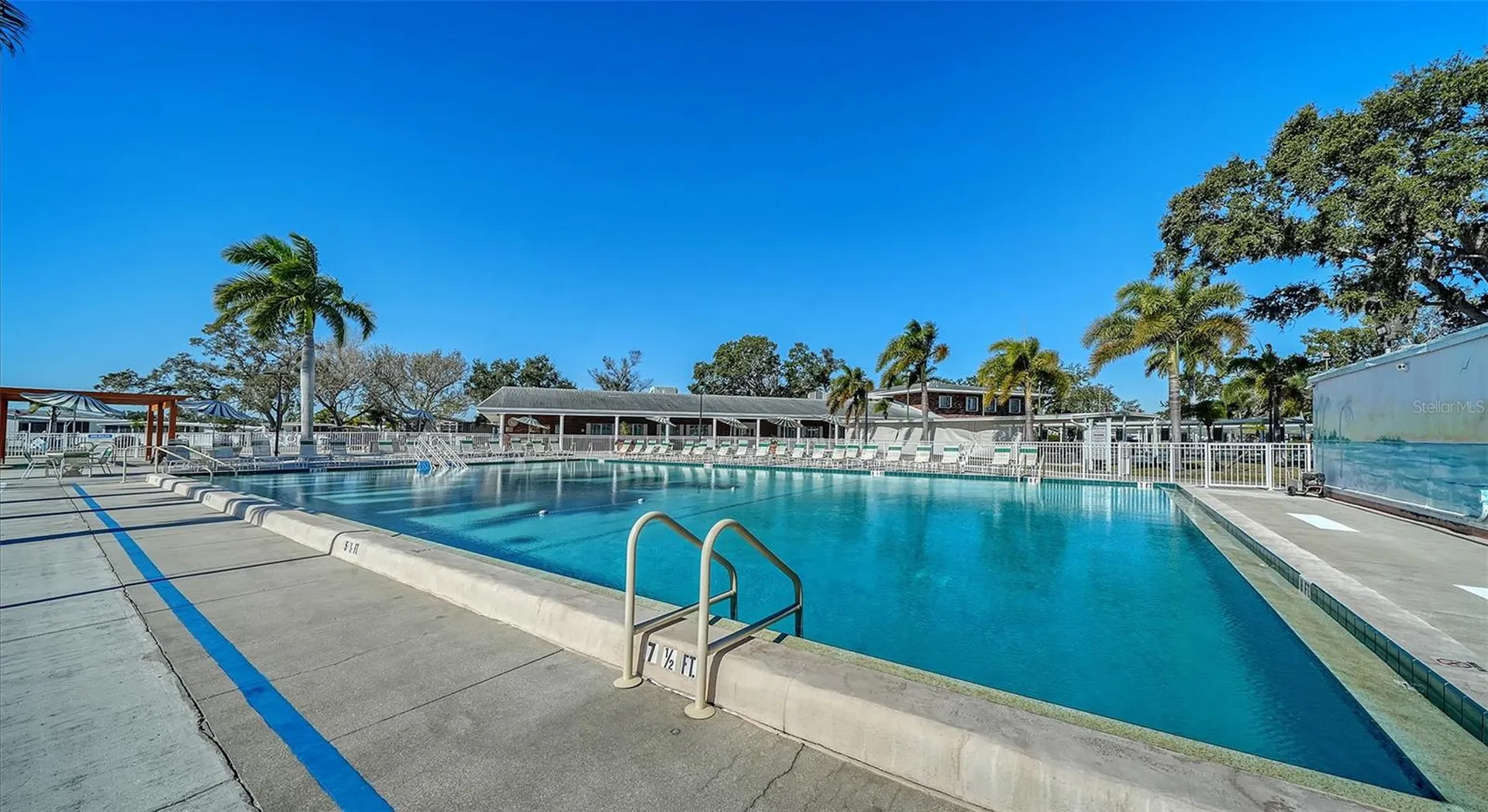 112 Oakwood Boulevard W Sarasota FL 34237