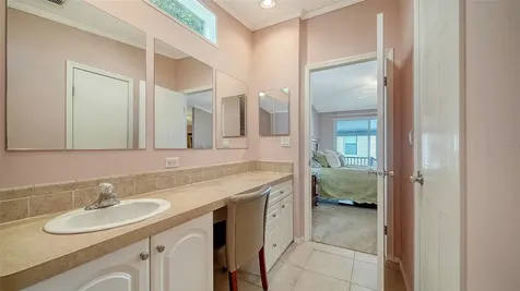 112 Oakwood Boulevard W Sarasota FL 34237