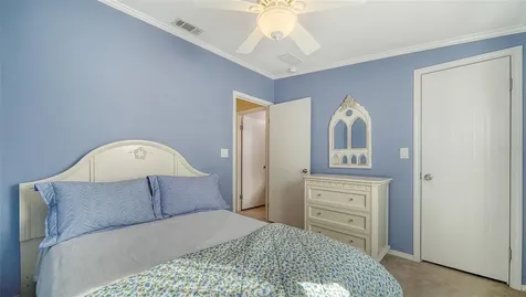 112 Oakwood Boulevard W Sarasota FL 34237
